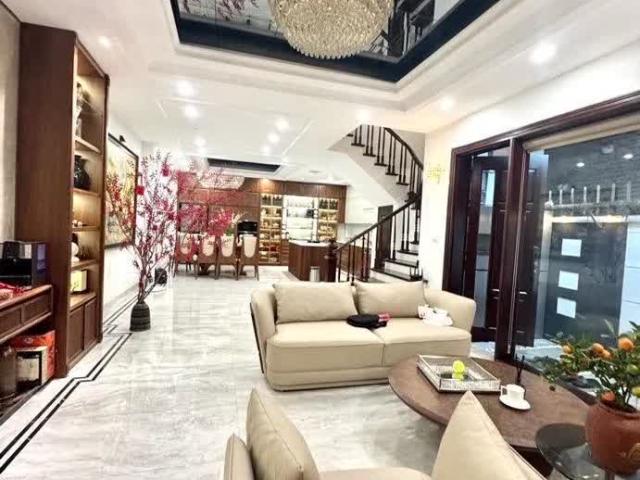 Nhà bán tại Hoàn Kiếm, Hà Nội