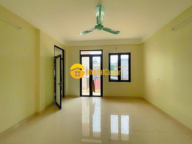 Nhà mặt phố bán