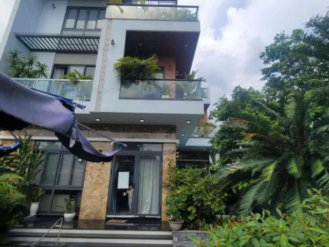 Biệt Thự bán tại Khuôn viên UBND Thành phố Hồ Chí Minh, Thành phố Hồ Chí Minh