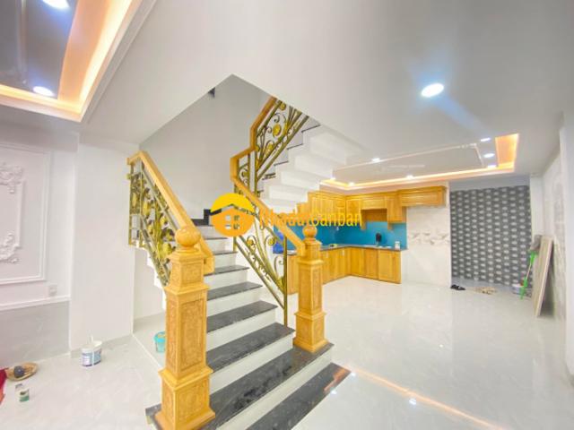 Nhà mặt phố bán