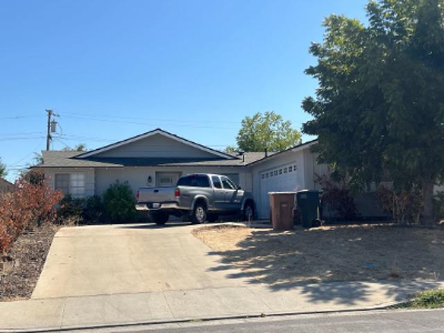 House for sale in Bakersfield, Kern County