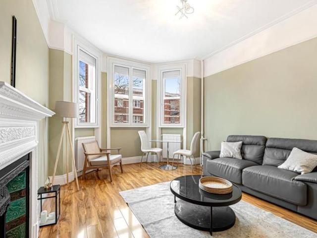 Apartment for rent in Marylebone, Greater London