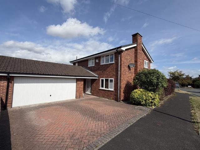 House for rent in Oldfield Brow, Trafford Park