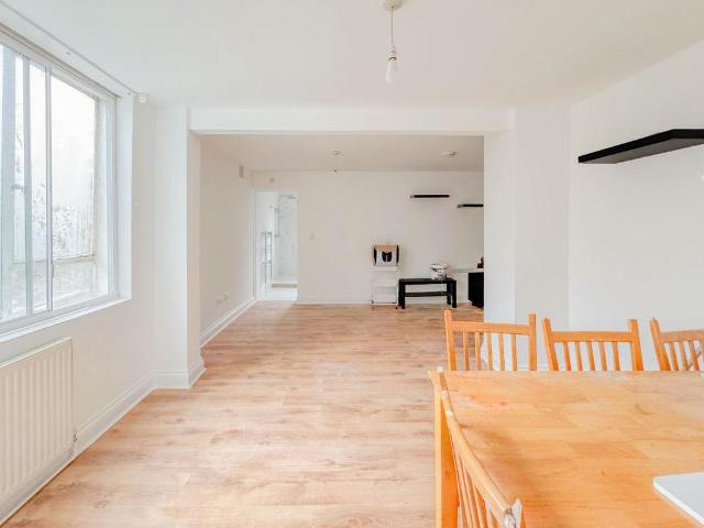 Apartment for rent in London Borough of Islington, Greater London