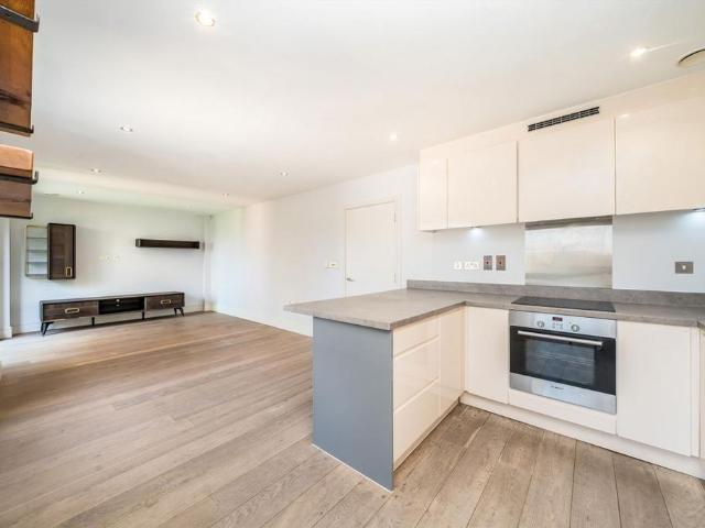 Apartment for rent in Clapham, Greater London