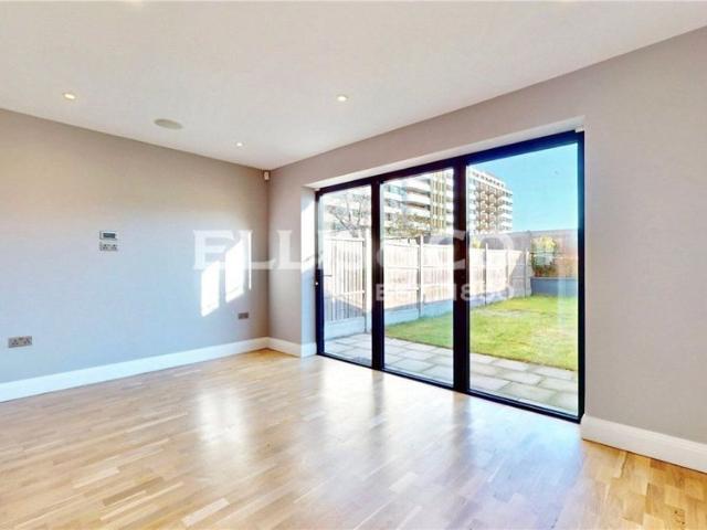 House for rent in London Borough of Ealing, Perivale