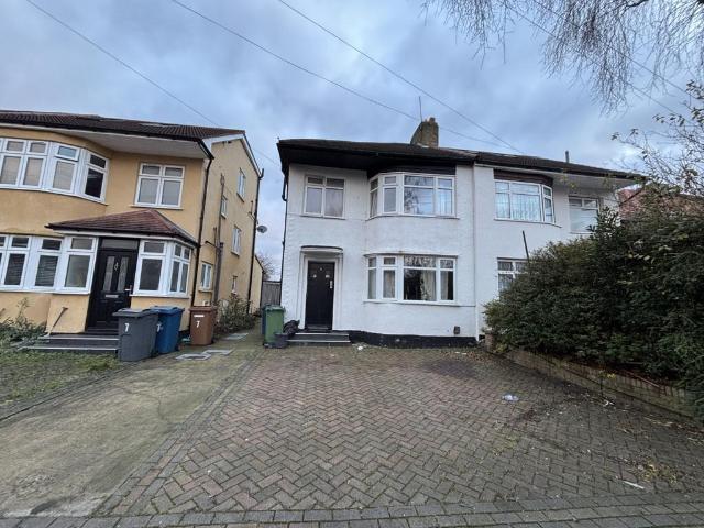 House for rent in South Stanmore, Greater London