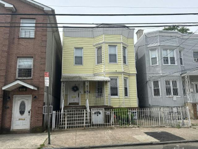 House for sale in Hudson, New Jersey