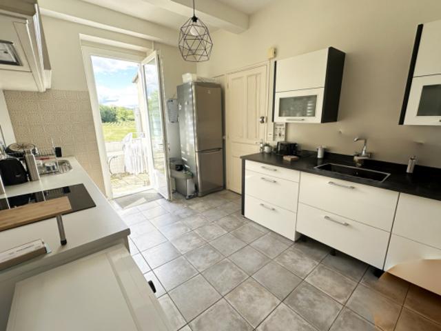 Maison vente à Nîmes, Gard