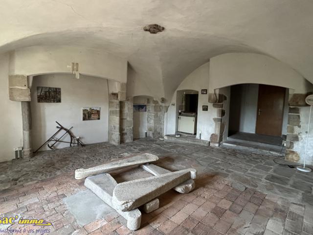 Maison vente à Thiers, Courpière