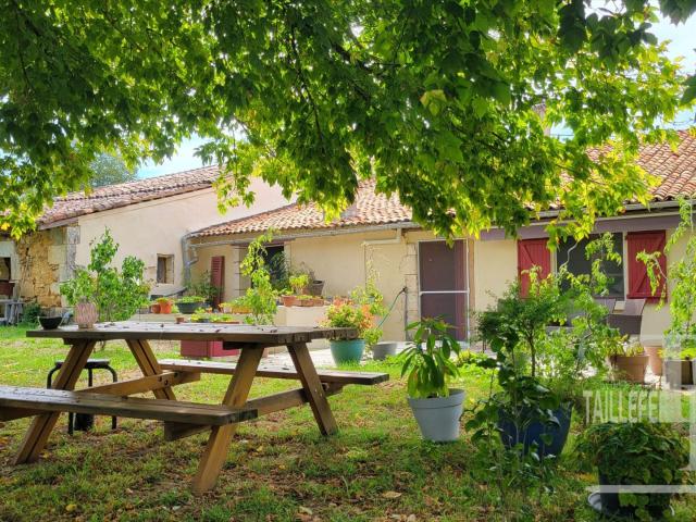 Maison vente à Nontron, Connezac