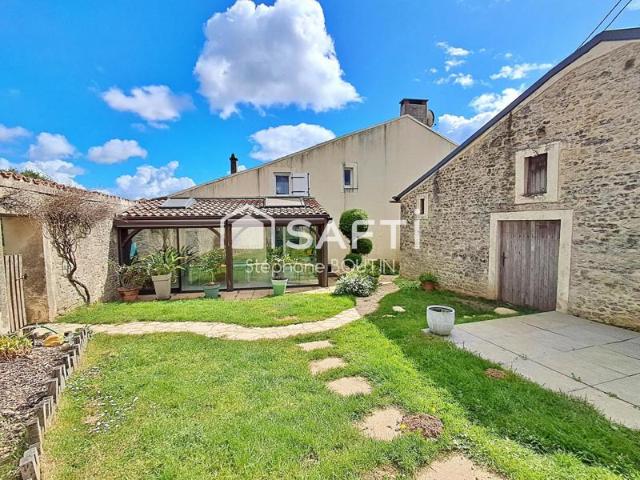 Maison vente à Fontenay-le-Comte, Saint-cyr-des-gâts