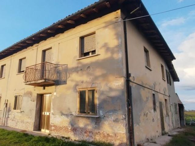 Villa Indipendente in vendita a Molinella, Reggio Emilia