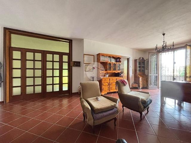 Villa Indipendente in affitto a Eremo, Curtatone