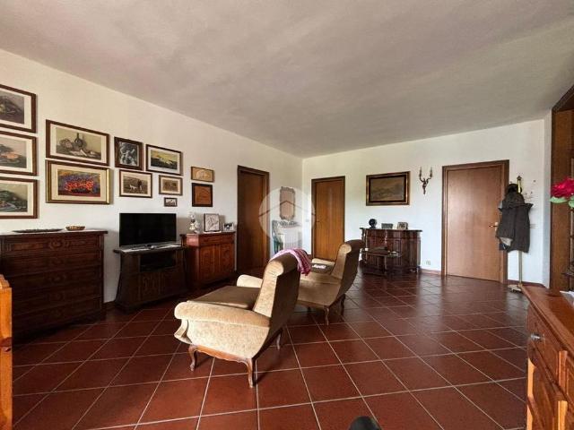 Villa Indipendente in affitto a Eremo, Curtatone