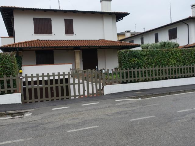 Villa Indipendente in affitto a Stra, Veneto