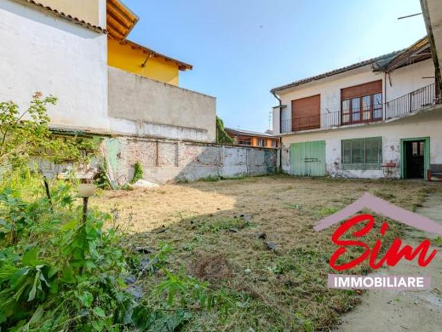 Appartamento in vendita a Borgolavezzaro, Novara