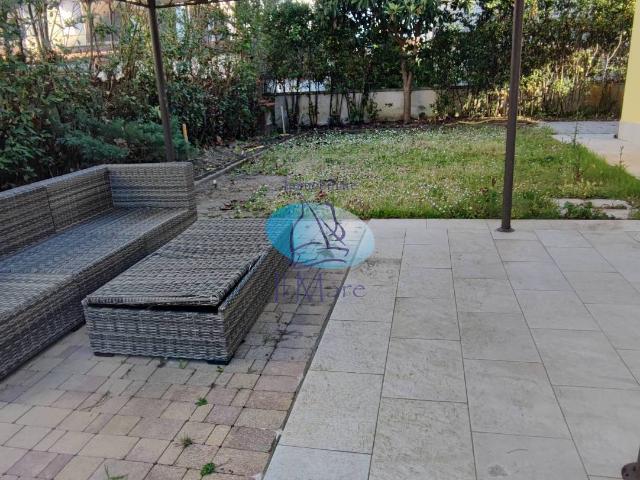 Villa Indipendente in vendita a Camaiore, Toscana