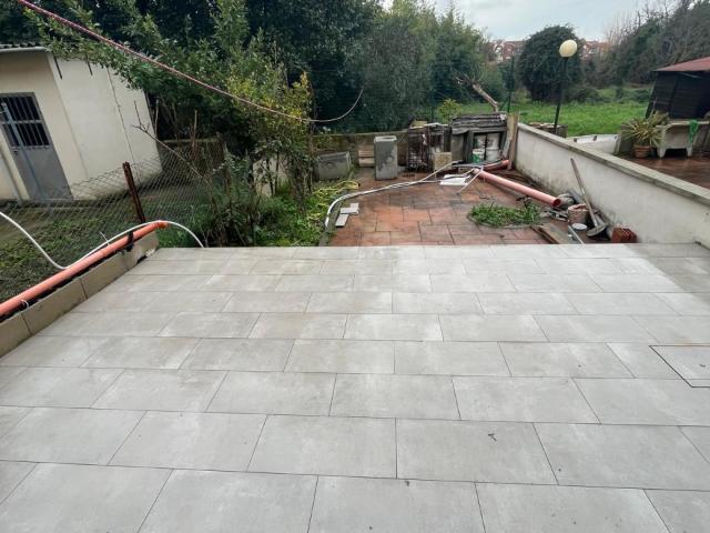 Villa Indipendente in vendita a La Villa, Campi Bisenzio