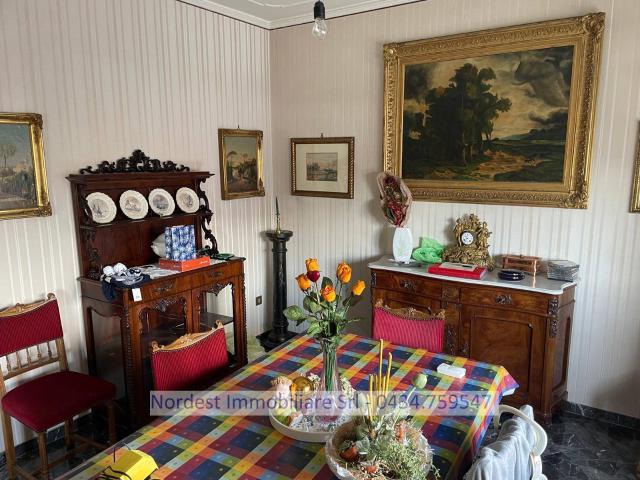 Villa Indipendente in vendita a Colle Umberto, Veneto
