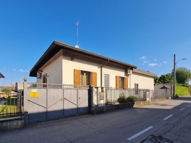 Villa Indipendente in vendita a Casino Luraghi, Gorgonzola