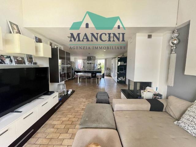 Villa Indipendente in vendita a Borgo Minonna, Marche