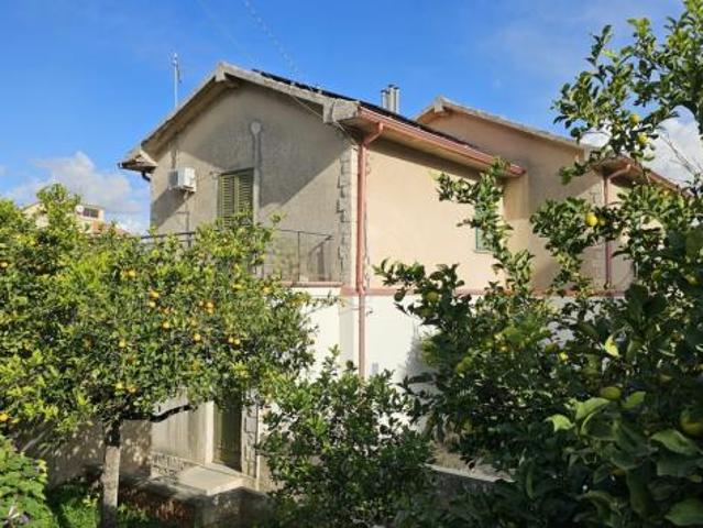 Quadrilocale in vendita a Modica