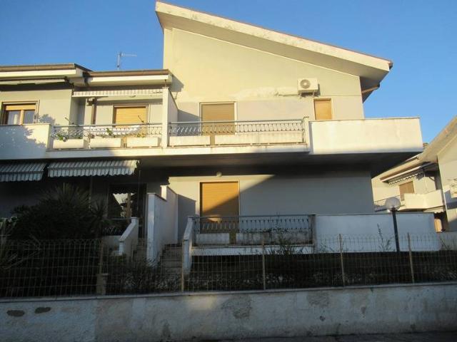 Villa Indipendente in vendita a Pescara Colli, Pescara