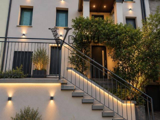 Villa Indipendente in vendita a Tonfano, Toscana