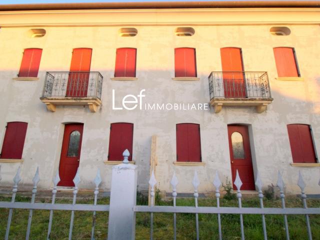 Villa Indipendente in vendita a Povegliano, Veneto