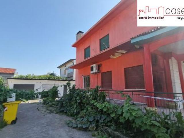 Villa Indipendente in vendita a San Michele, Sacile
