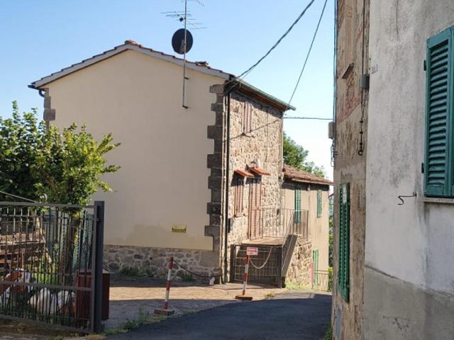 Villa Indipendente in vendita a Unione dei Comuni Montani Amiata Grossetana, Santa Fiora
