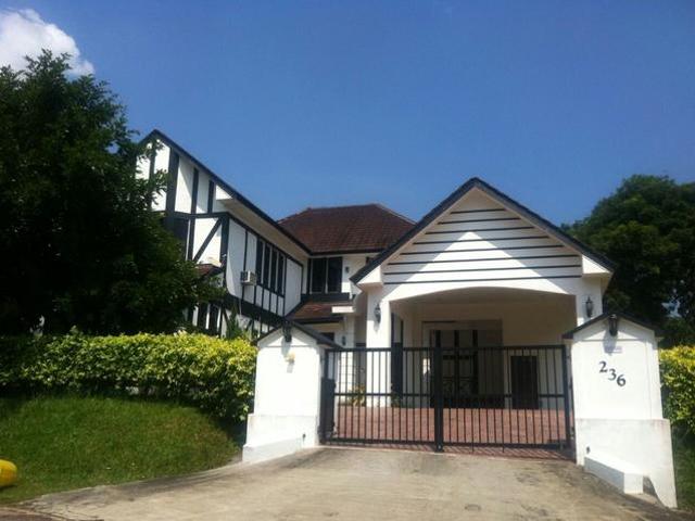 Bungalow for sale in Malaka