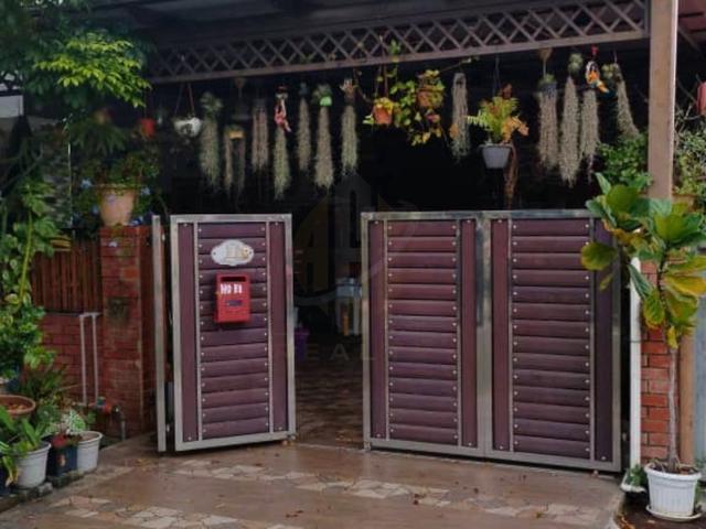Terraced House for sale in Barat Daya, George Town