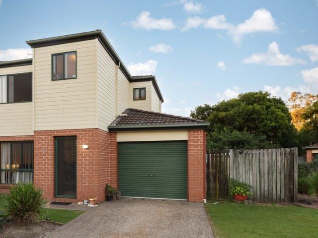 Townhouse for sale in Fernbrook, Queensland