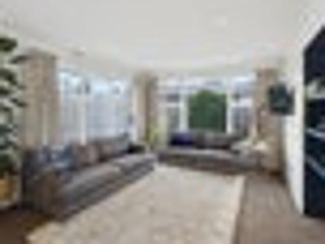 House for sale in Chaslands, Canterbury