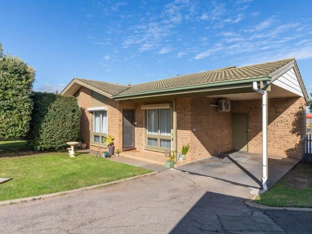 Apartment for sale in Morphett Vale, Adelaide
