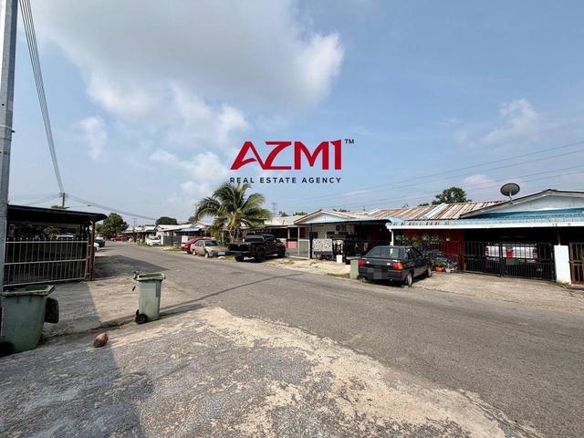 Terraced House for sale in Long Miri, Sarawak