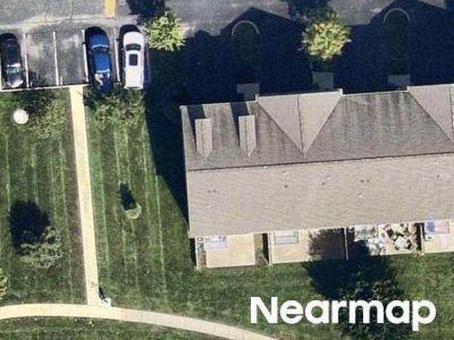 Condo for sale in Twin Lakes West Condos, Dayton