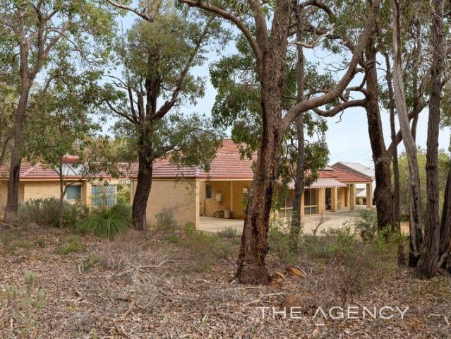 Cottage for sale in Brigadoon, Western Australia