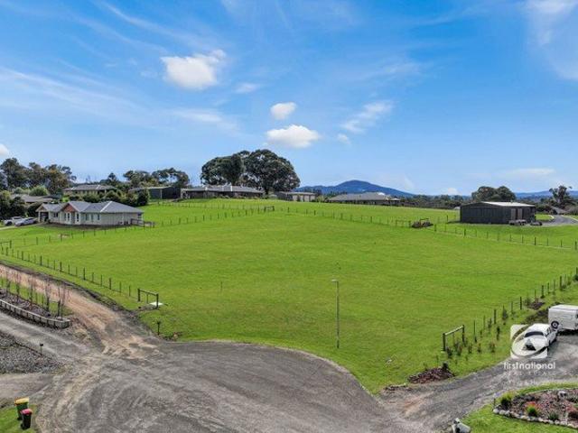Land for sale in Wy Yung, Victoria