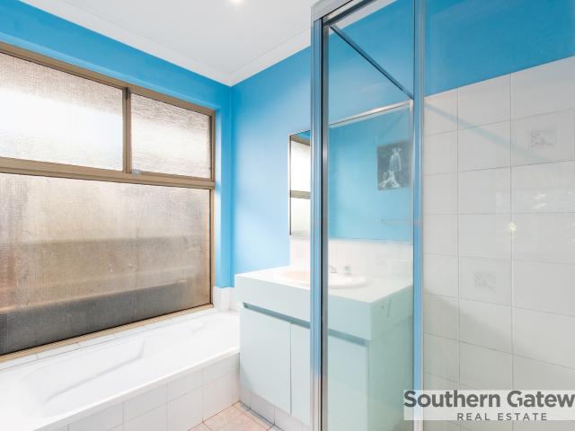 House for sale in Leda, Western Australia