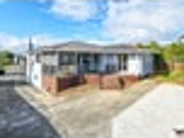 House for sale in Awhitu