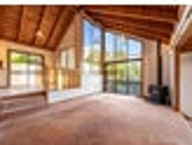 House for sale in Paremoremo, Oroua County