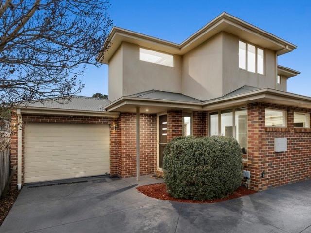 Townhouse for sale in Camerons Creek, Victoria