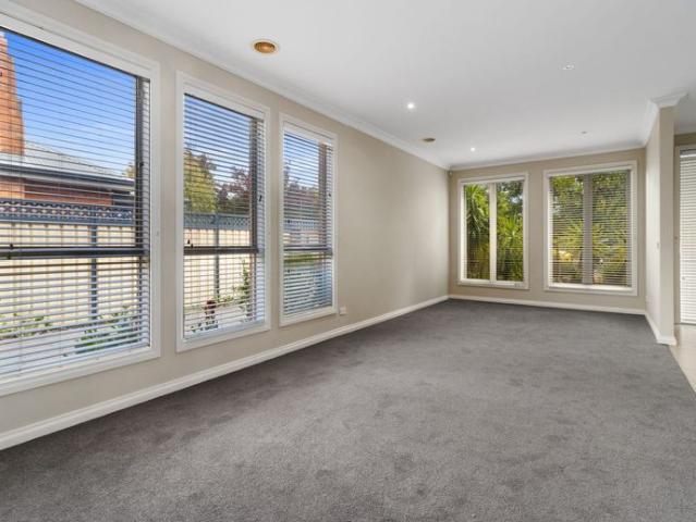 Townhouse for rent in Camerons Creek, Victoria
