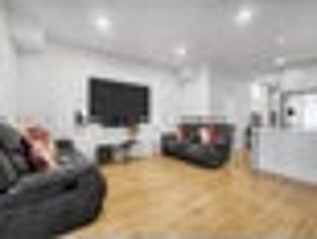 Townhouse for sale in Papakura
