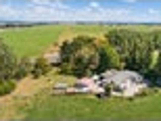House for sale in Newbury House for sale in Newbury