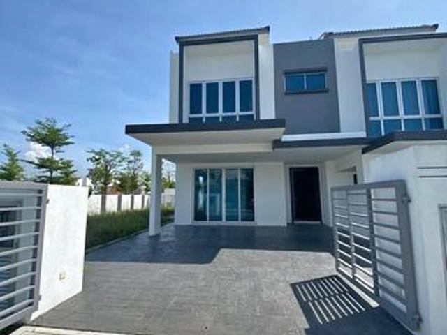 Terraced House for sale in Tanjong Sepat, Selangor