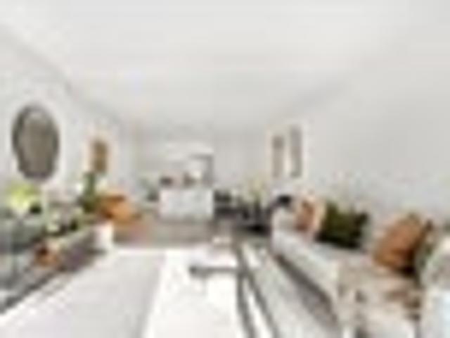 Apartment for sale in Auckland, Oroua County